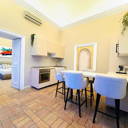 Lux Apartment Cavour ローマ エクステリア 写真