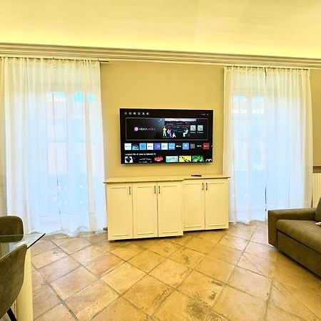 Lux Apartment Cavour ローマ エクステリア 写真