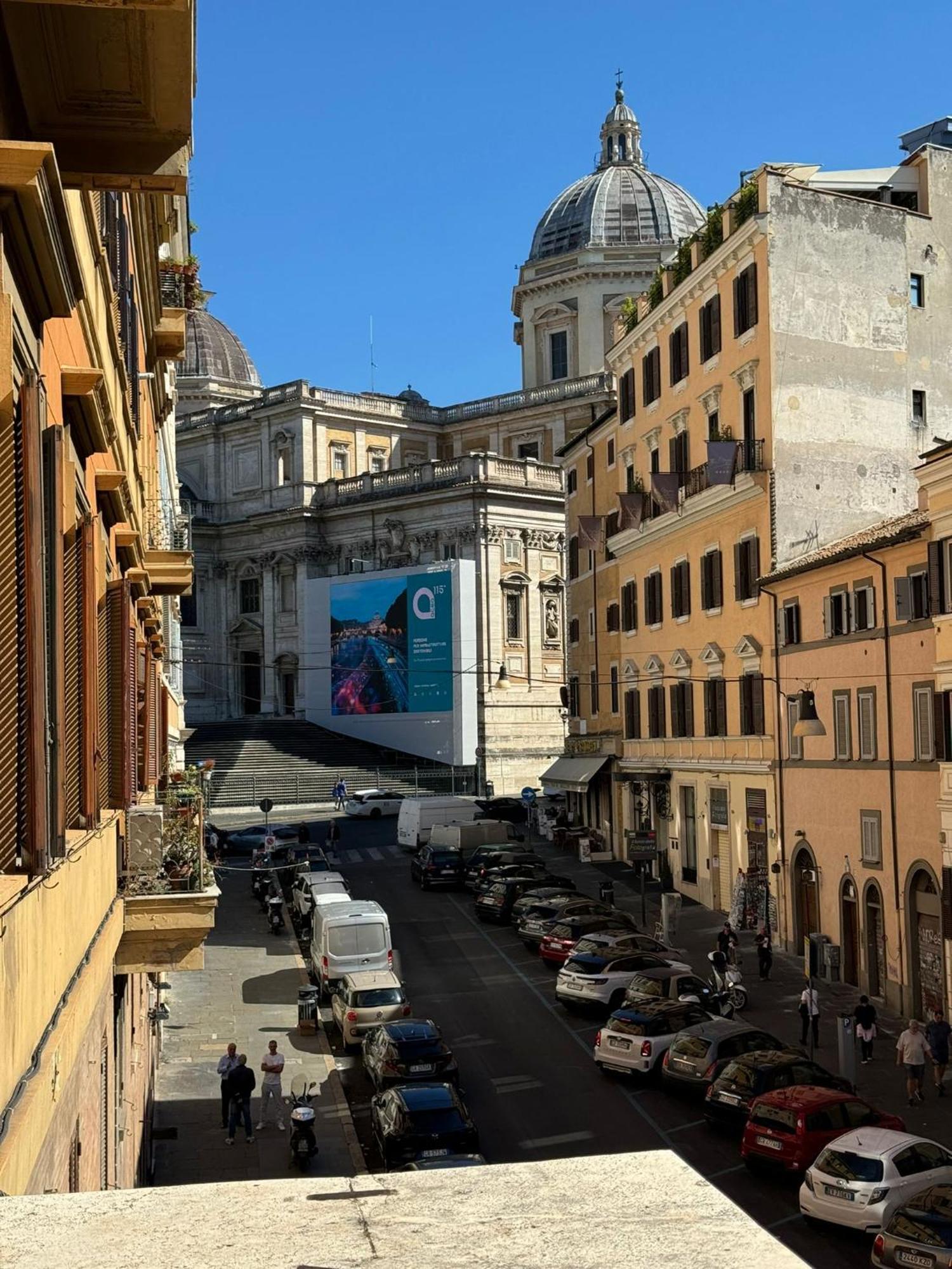 Lux Apartment Cavour ローマ エクステリア 写真