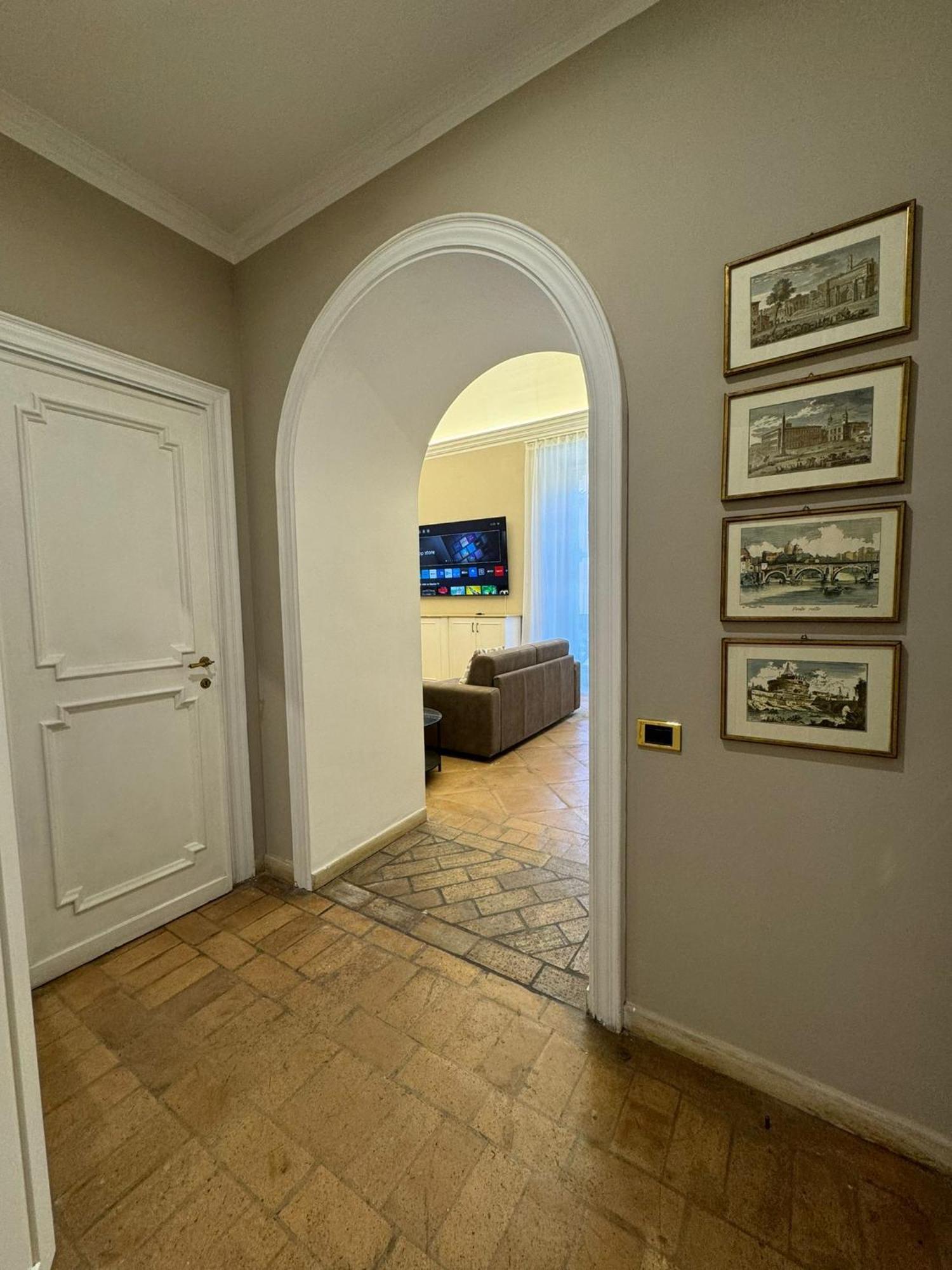 Lux Apartment Cavour ローマ エクステリア 写真