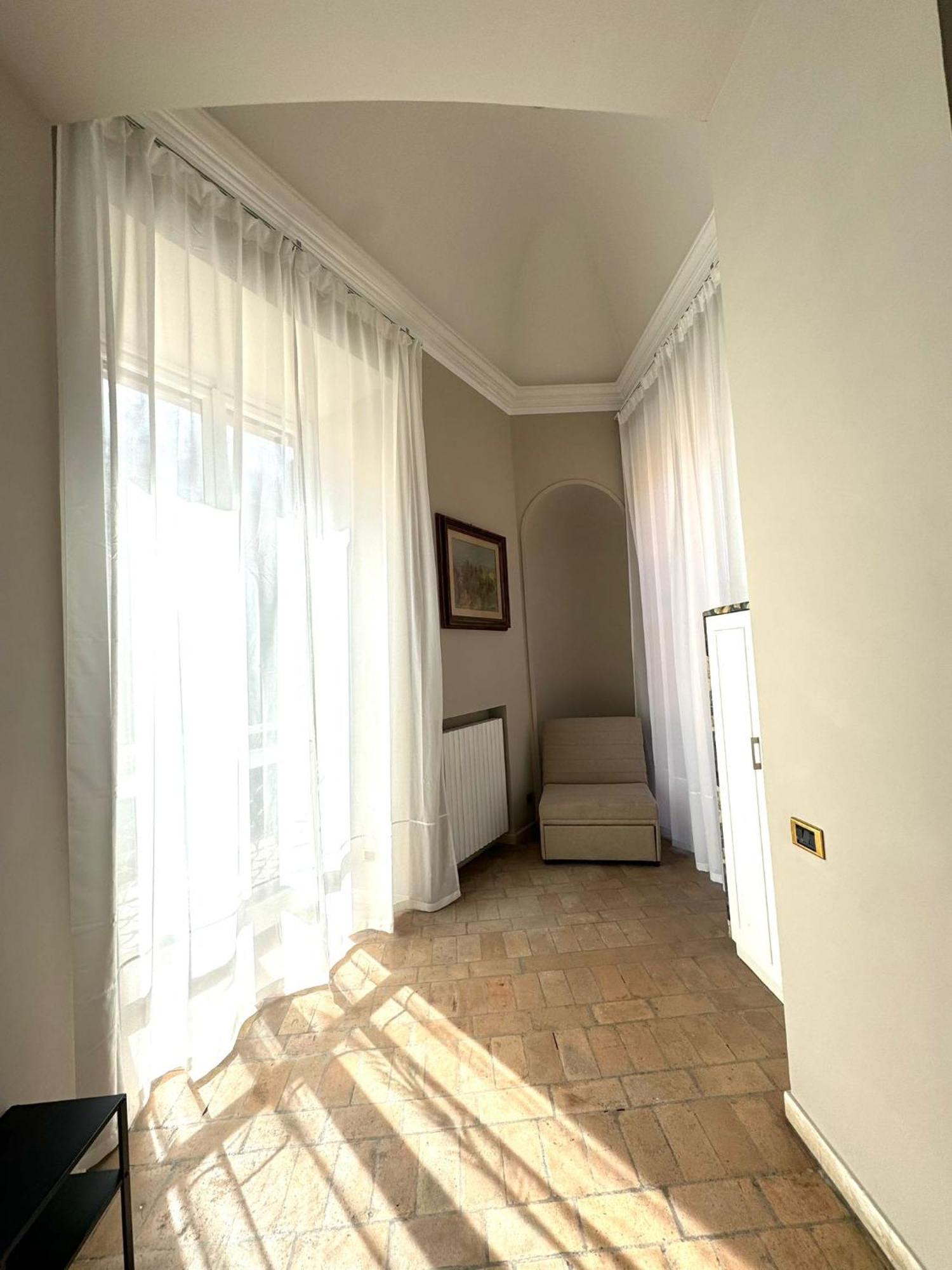 Lux Apartment Cavour ローマ エクステリア 写真